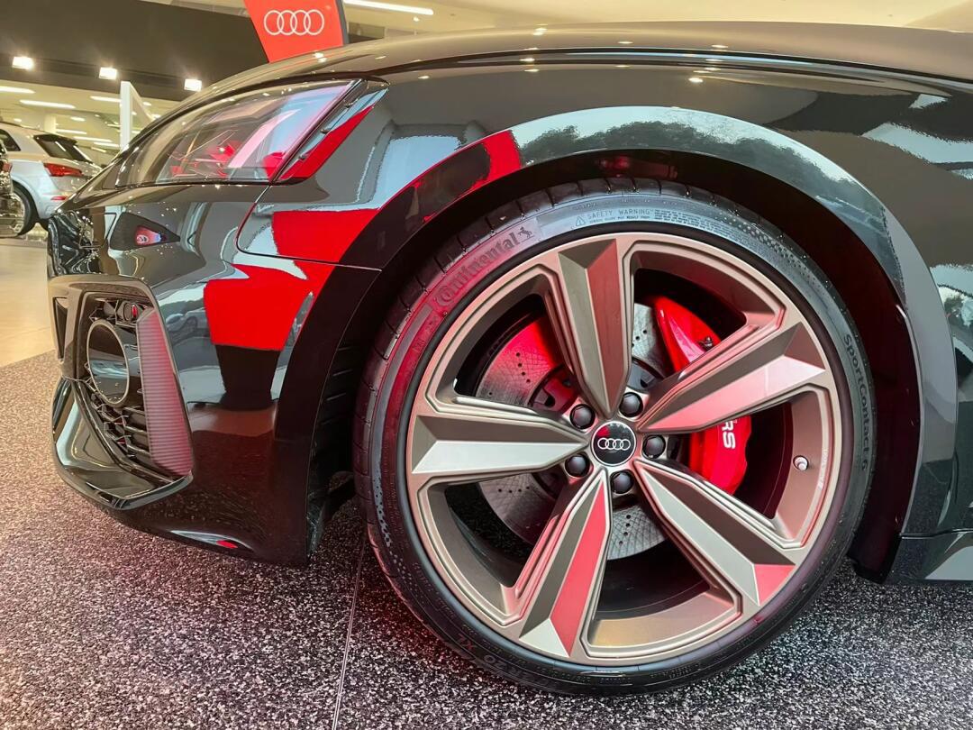 这个大宝剑真的爱了——奥迪rs5 暗金版