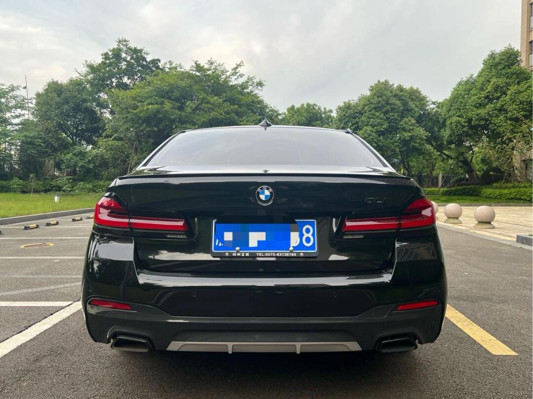 出21年本地老板代步车宝马530li运动套