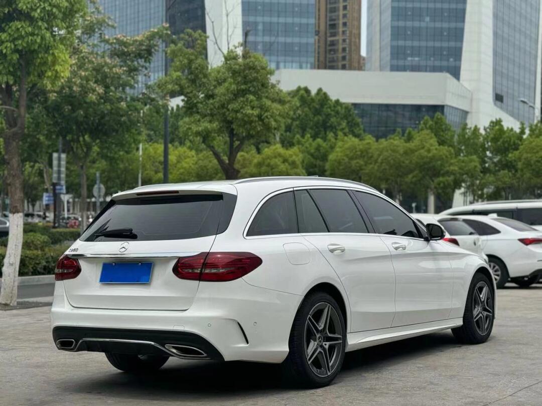当前位置:>易车>社区>奔驰c级社区>20年20款c260旅行车,也可以叫猎装