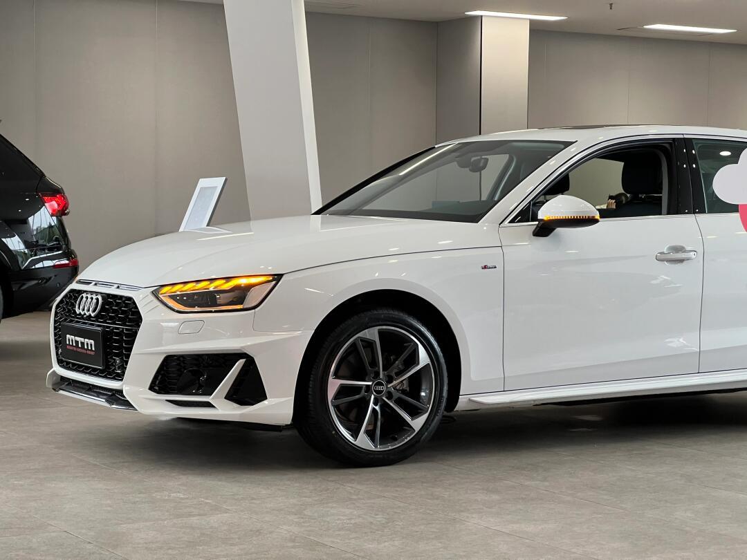 20多万的奥迪a4l 只需第一眼,你一定会爱上奥迪a4l的颜值! 超酷的前脸