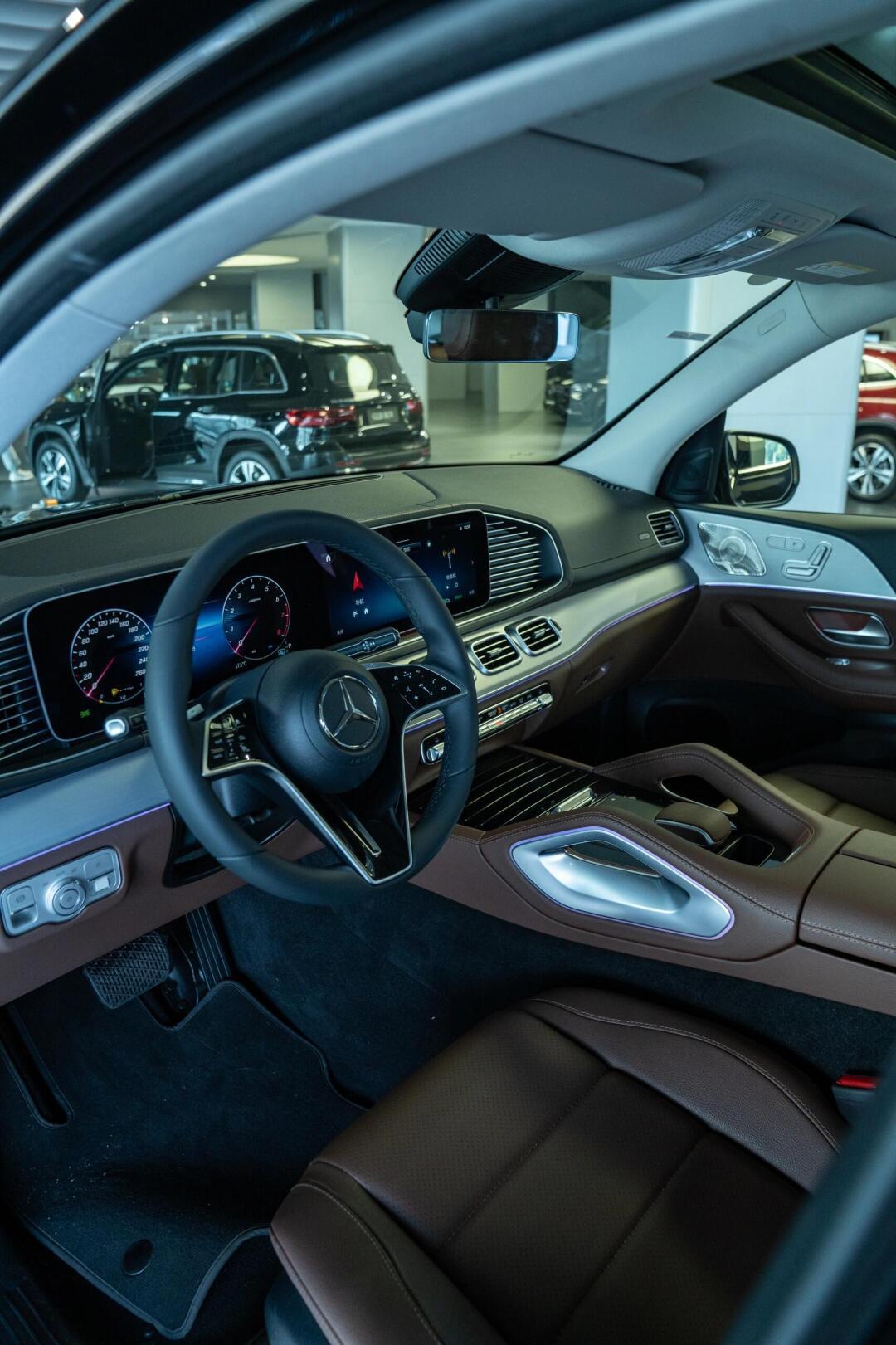 04梅赛德斯奔驰 gle suv:飞驰的奢华梦想78