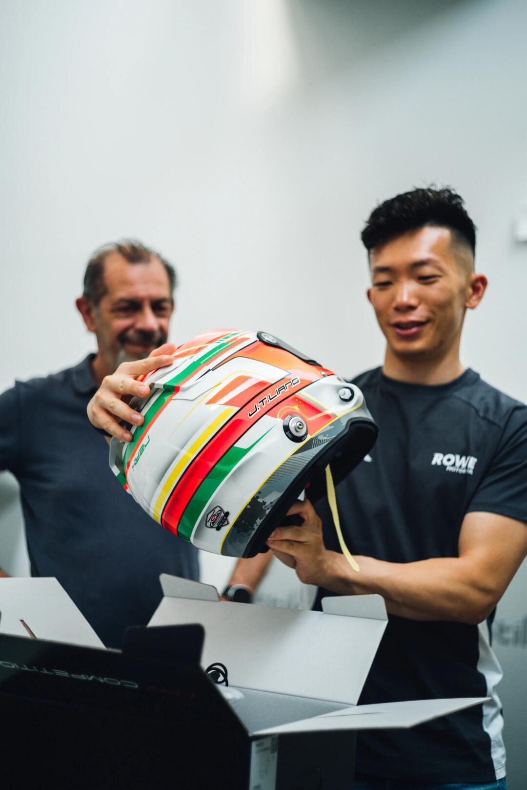 有一件很重要的事情就是要来到位于距米兰车程一小时的贝加莫berga