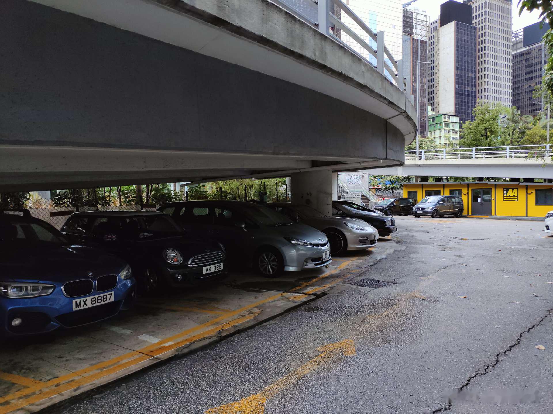 当前位置:>易车>社区>汽车杂谈社区>早上出来跑步,发现香港街头确实新