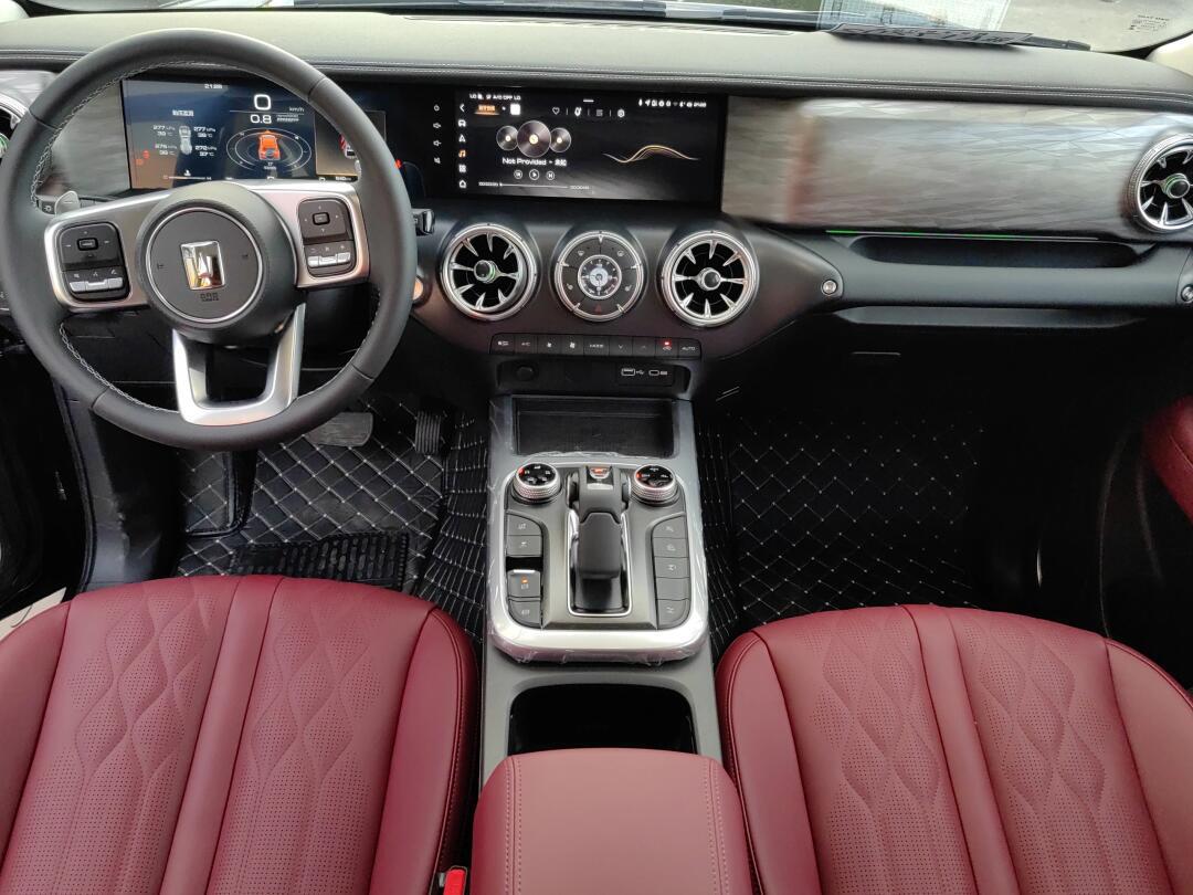 新疆旅游自驾租车坦克300新车