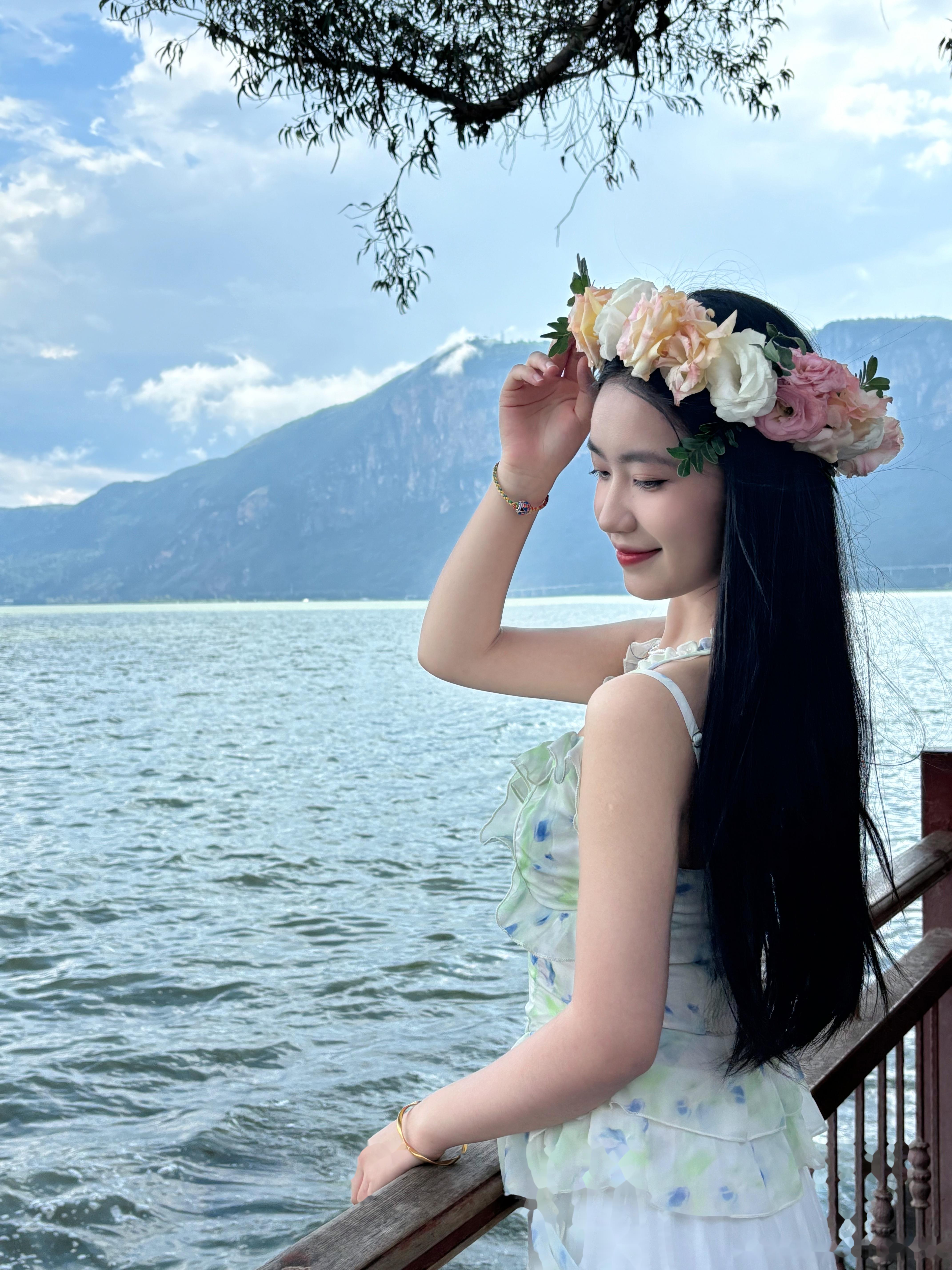 学妹发照片给我 问是什么手机拍的 我说是iphone 她说