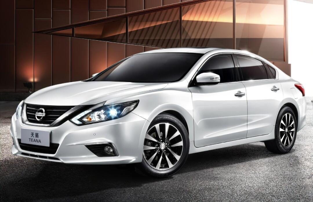 风度cefiro的继承者-日产天籁三代史