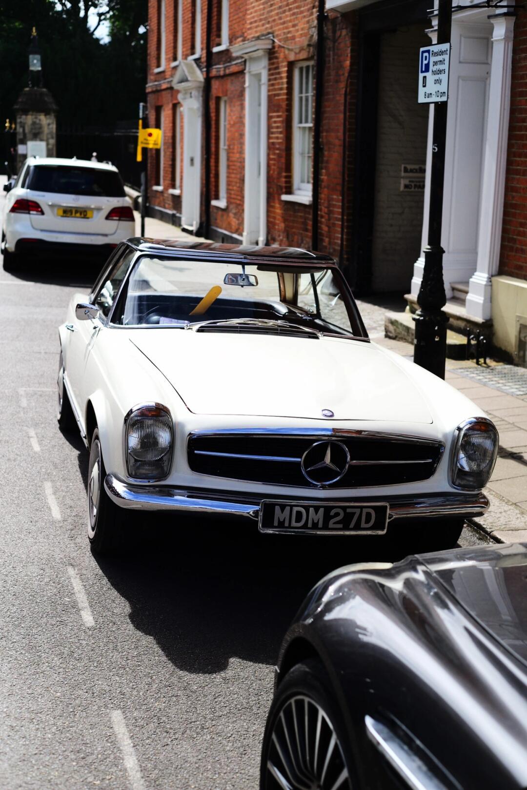 伦敦街头偶遇230sl