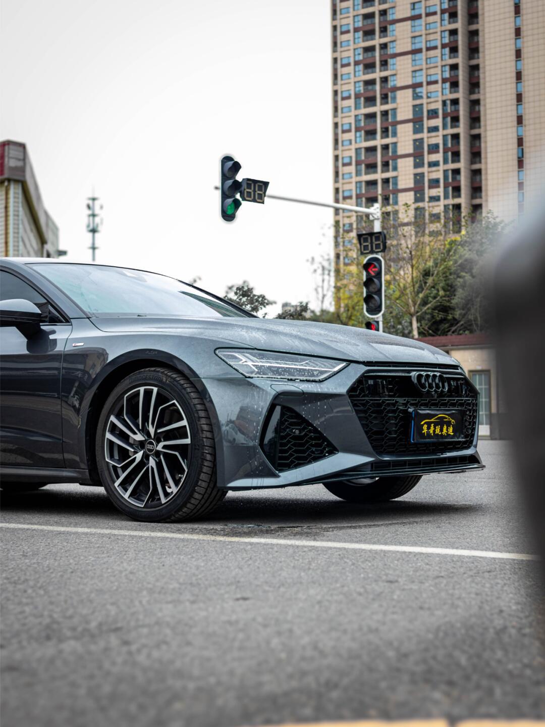 奥迪 a7 大变身 | rs7 包围 & 毒蜘后唇