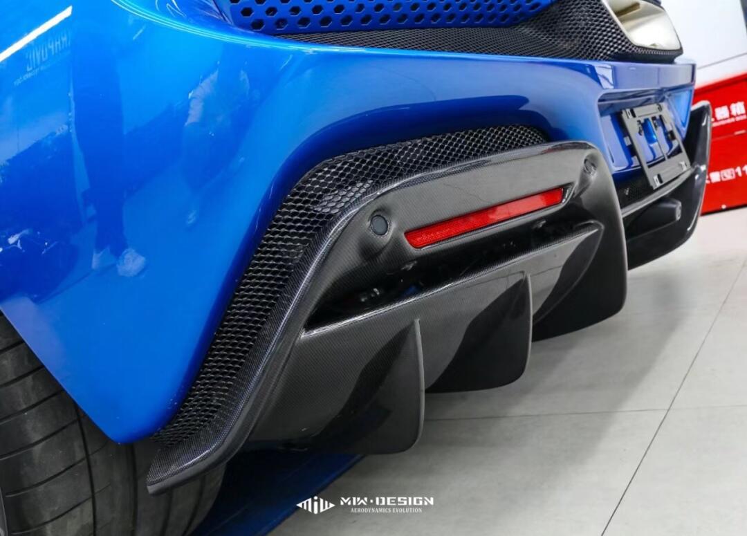 又一套暴力蓝色升级oem碳纤维件_有钱人的社区_易车社区