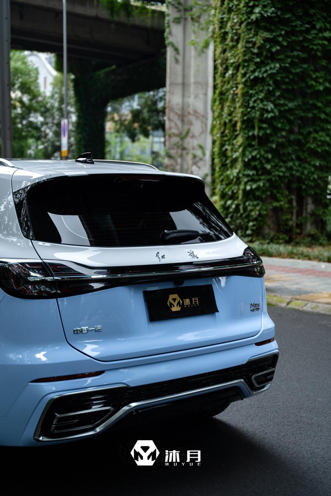 红旗hs5双拼|亮白 迷雾蓝