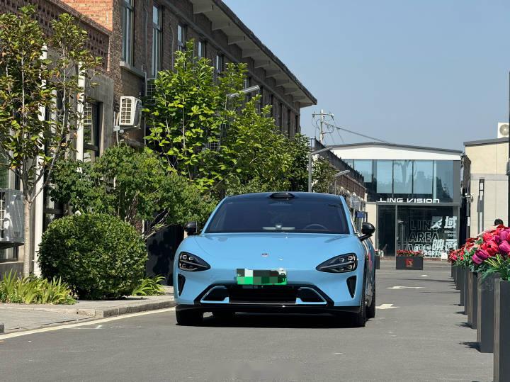 提车了,听一位铁粉的建议搞了个瓷器蓝