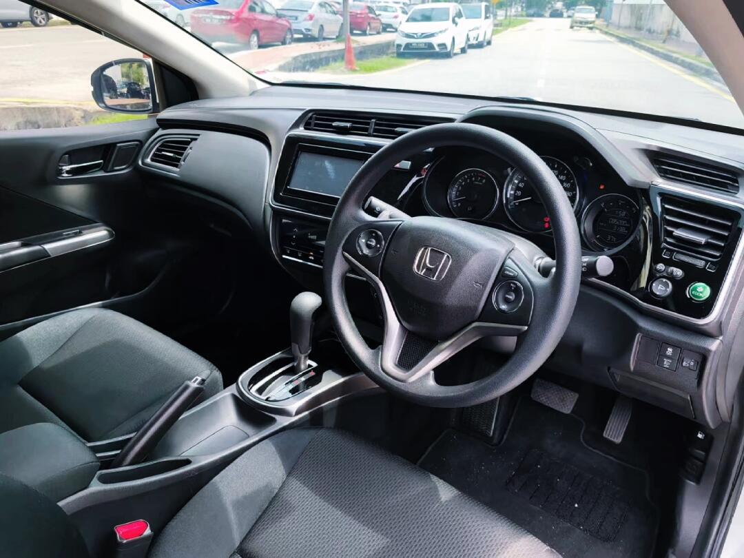 这辆honda city 听说跑快新一代00