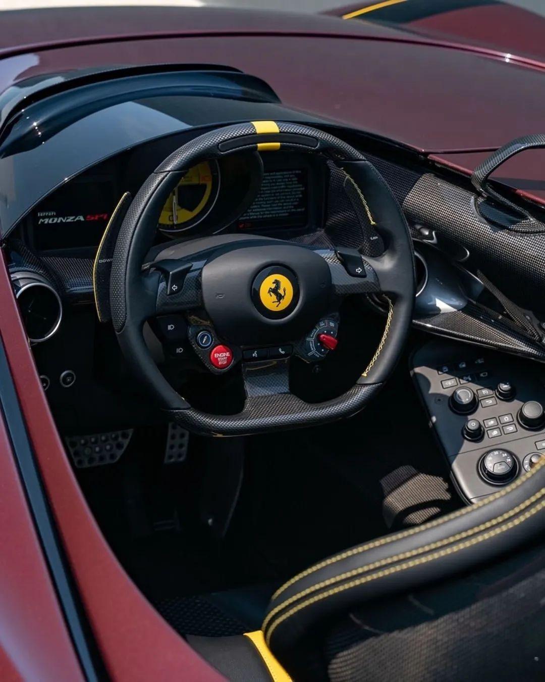 法拉利monza sp1!成年人的车不需要有副驾…….