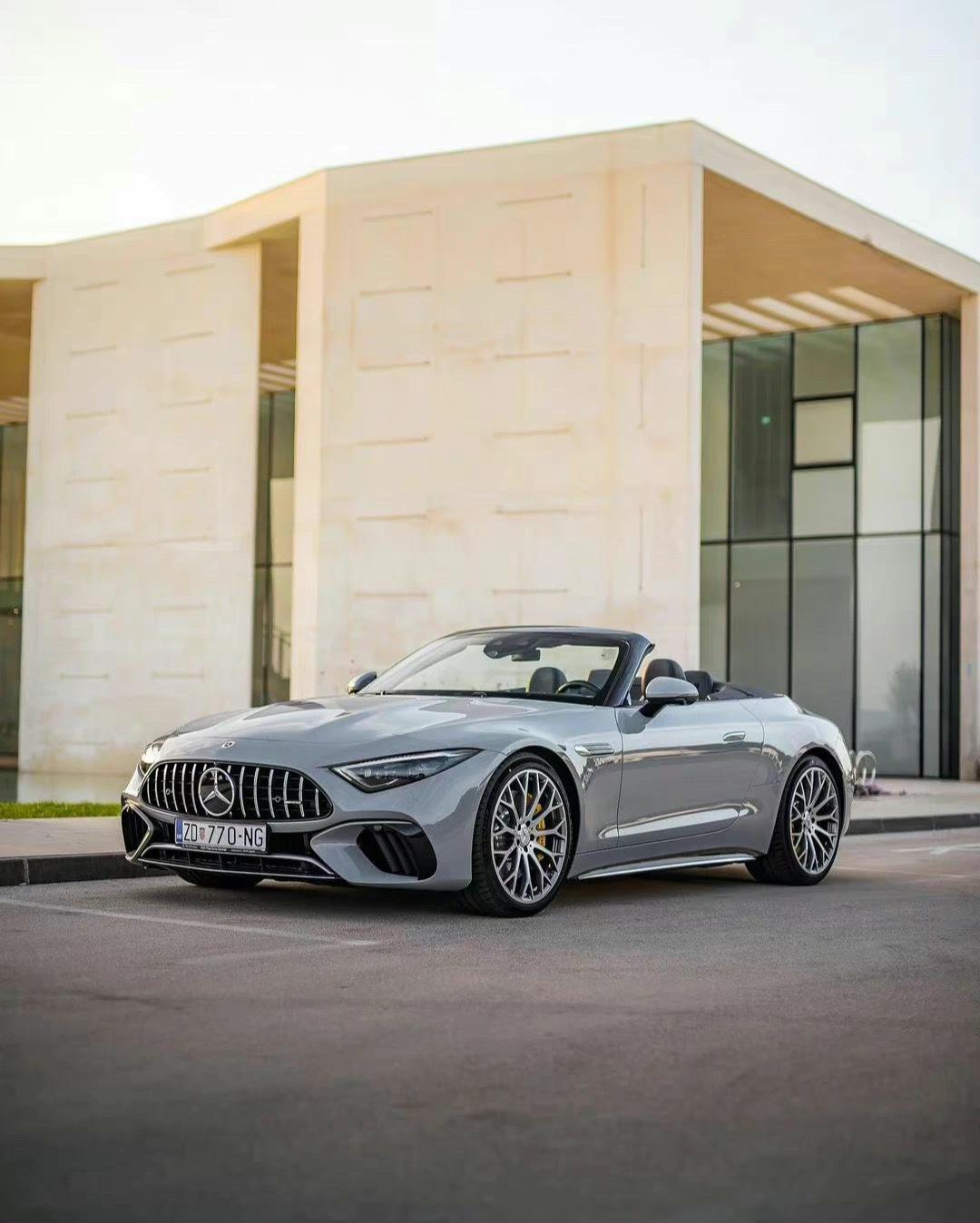 梅赛德斯amg动如脱兔,静如处子 外观霸气,气场极强