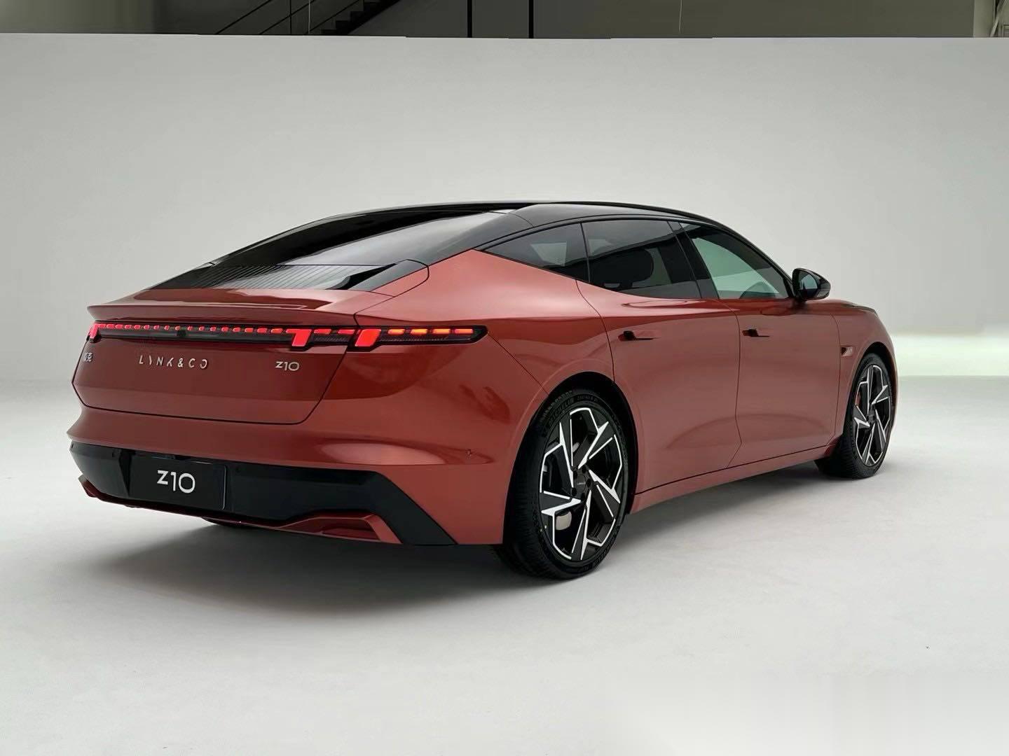 领克z10这台车的对手,我觉得最大还是小米su7,极氪001,极氪007,智己l