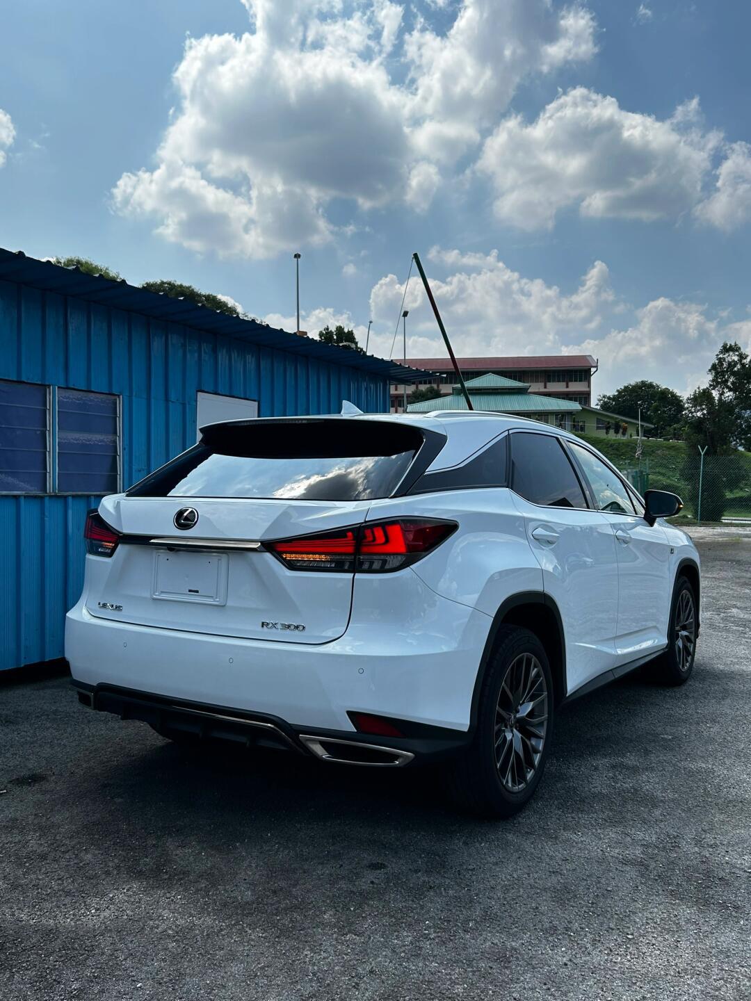 lexus rx300 fsport 黑白配双色内饰🇲🇾‼️_雷克萨斯rx社区