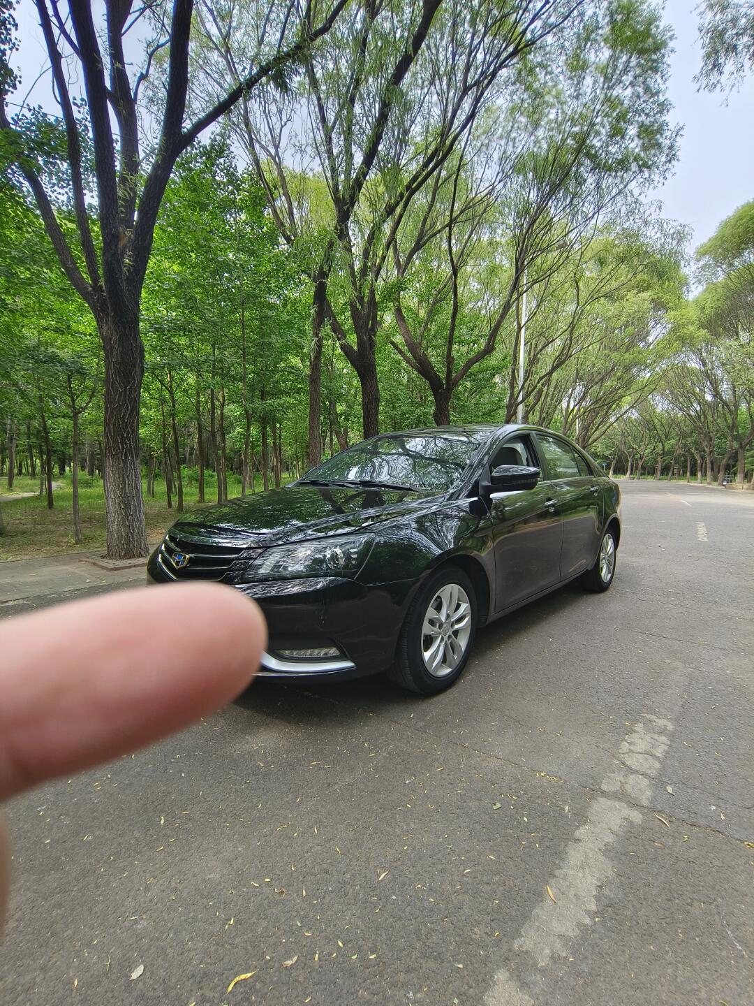 15年吉利帝豪 自动1.6 太新了 看看细节吧