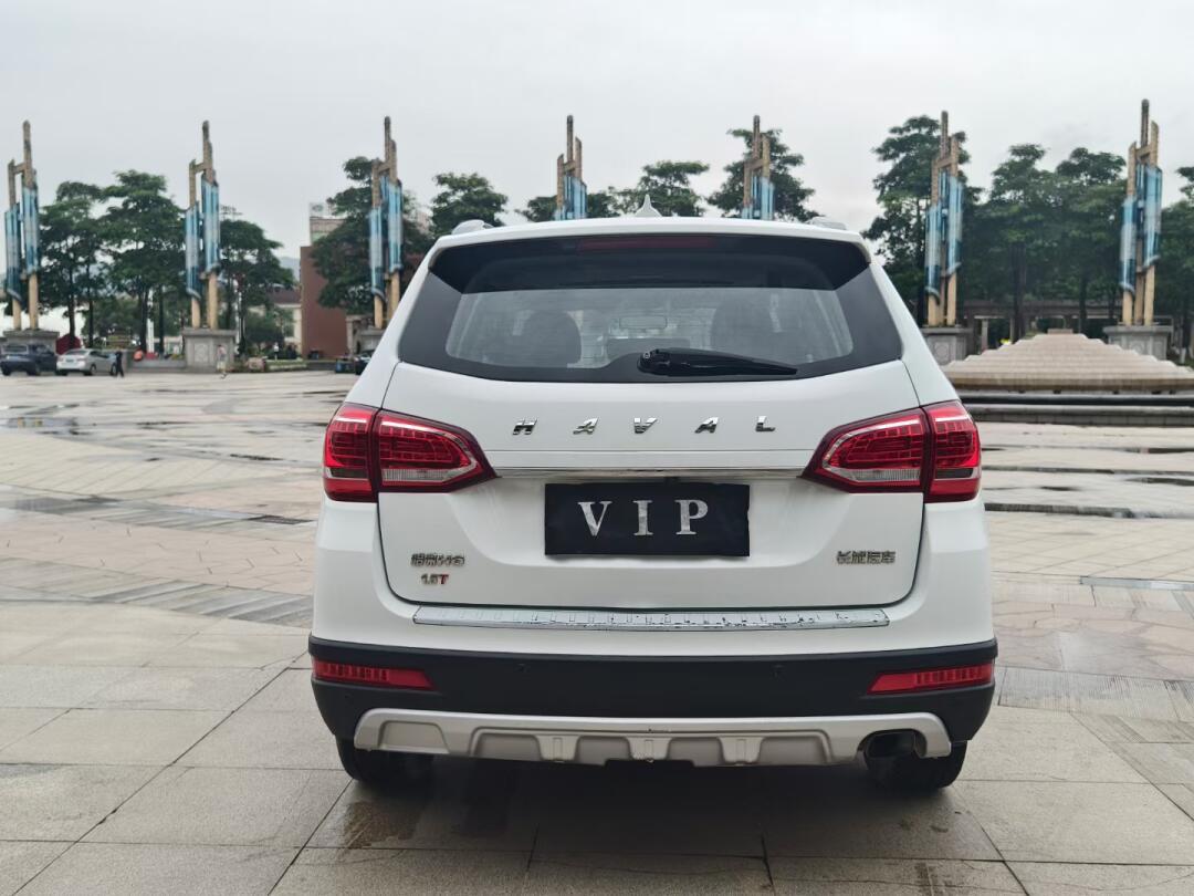 16年17款哈弗h6红标运动版1.5t自动豪华