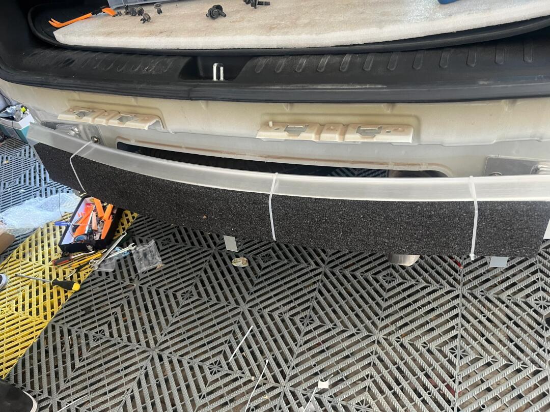 库斯途前后防撞杠更换/后转向灯改装