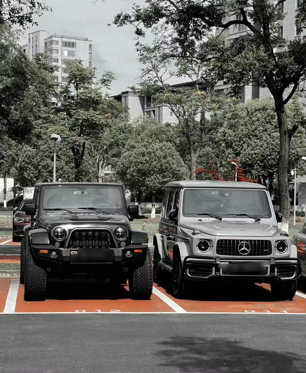 吉普牧马人-奔驰g63