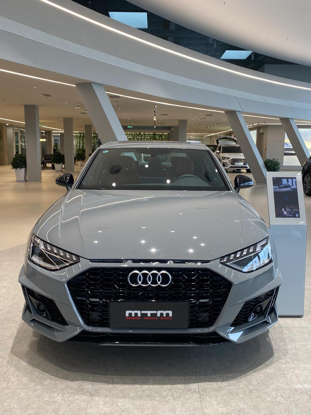 关于奥迪a4l的故事