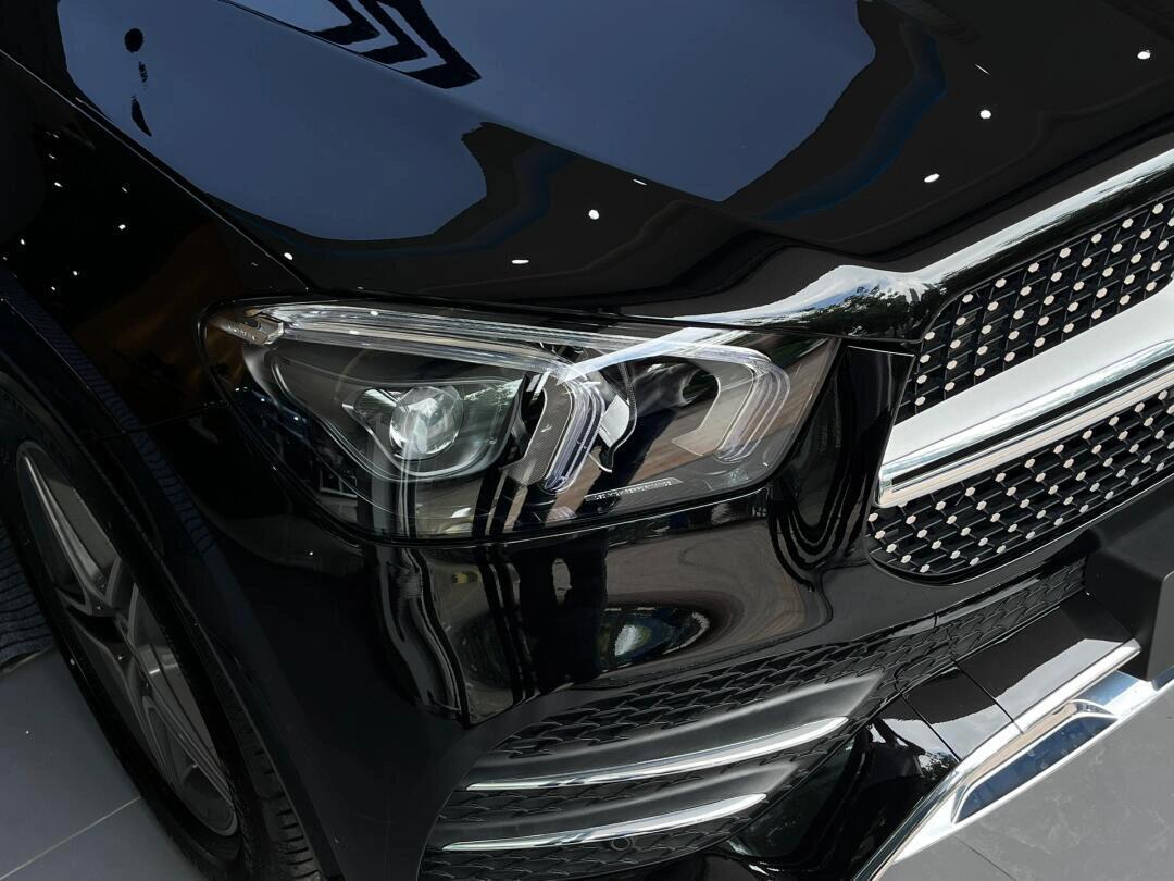 奔驰gle|黑色车漆真的需要贴膜,贴完靓,痕少|||ps:奔驰的黑色车漆大概