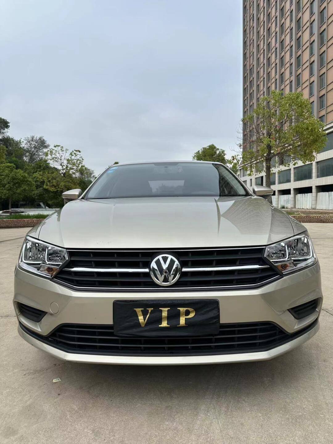 大众宝来金色自动时尚型