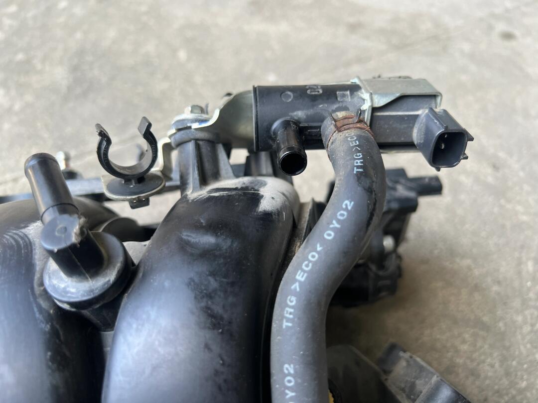 日产新款2.0进气歧管