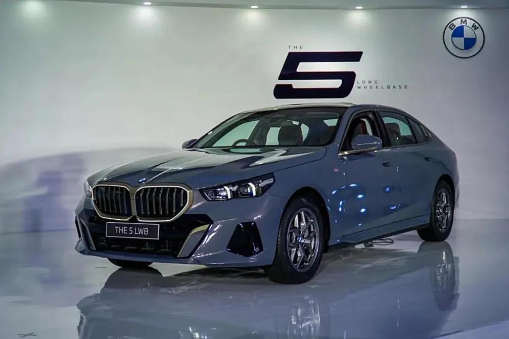 宝马印度官网上线全新宝马5系长轴距车型,与中国版本相比,印度的全新5