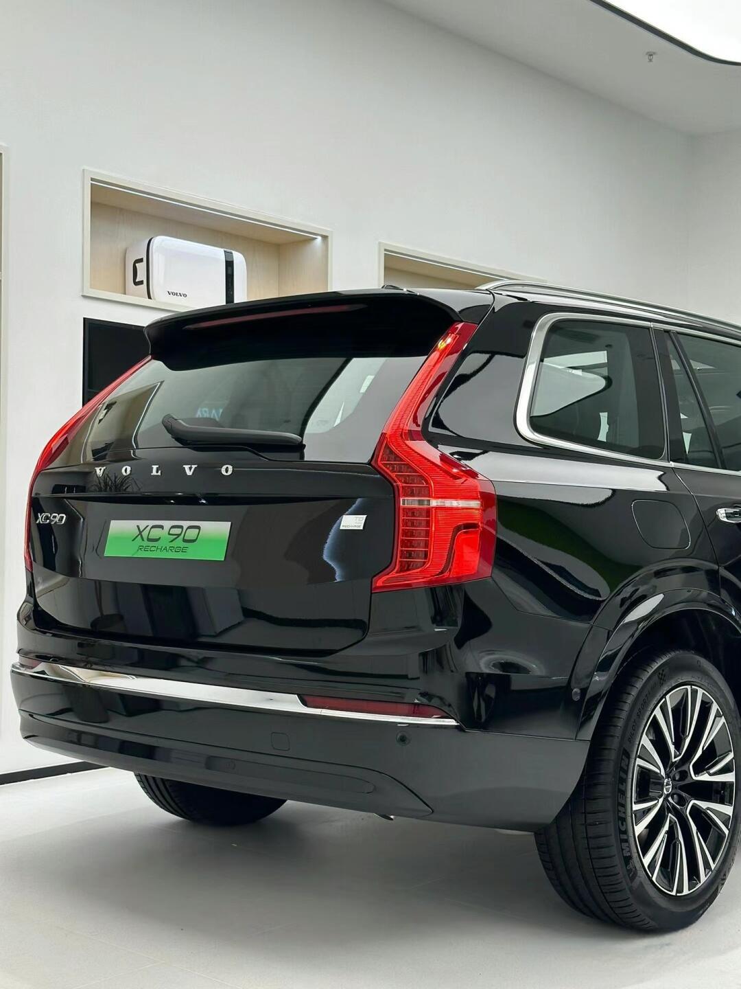 【探索未知,尽在沃尔沃xc90 recharge】99新能源豪华suv,开启你的