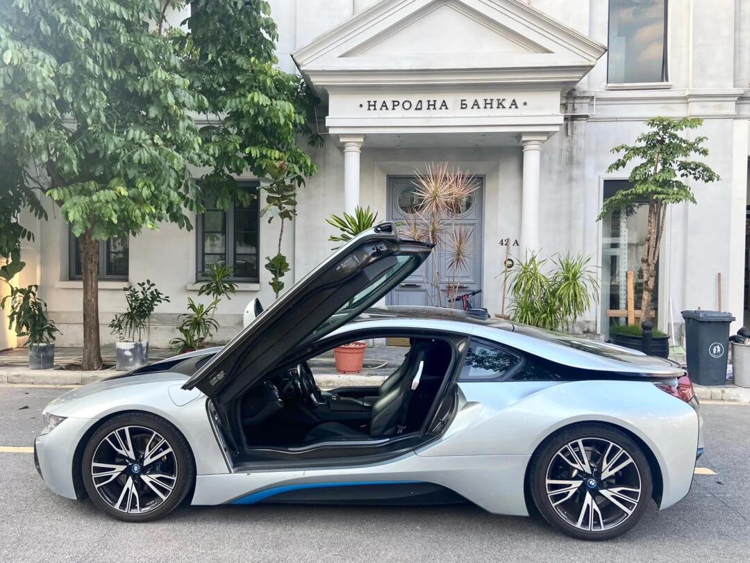 80多万的超颜值跑车_宝马i8社区_易车社区