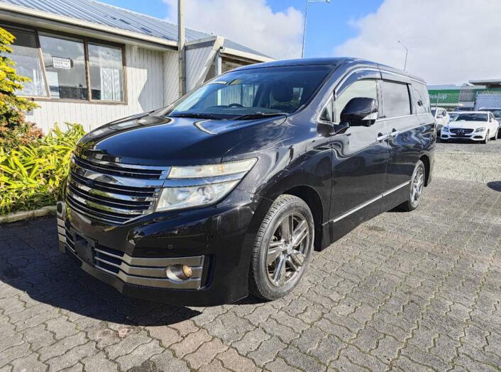 便宜尼桑7座mpv家庭用车