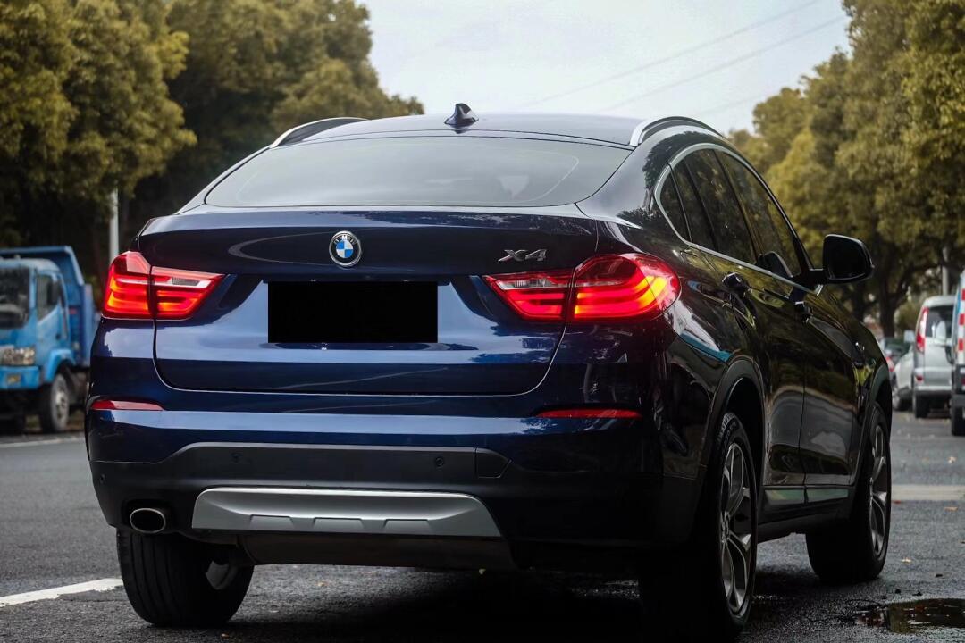 95:小任上新 18年宝马x4 本地苏牌一手 蓝外粽内 2.0t四驱 b48发动