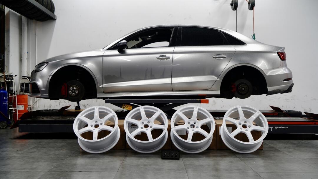 奥迪s3定制star国锻轮毂 18寸 曼固锻造钢螺丝,前些天