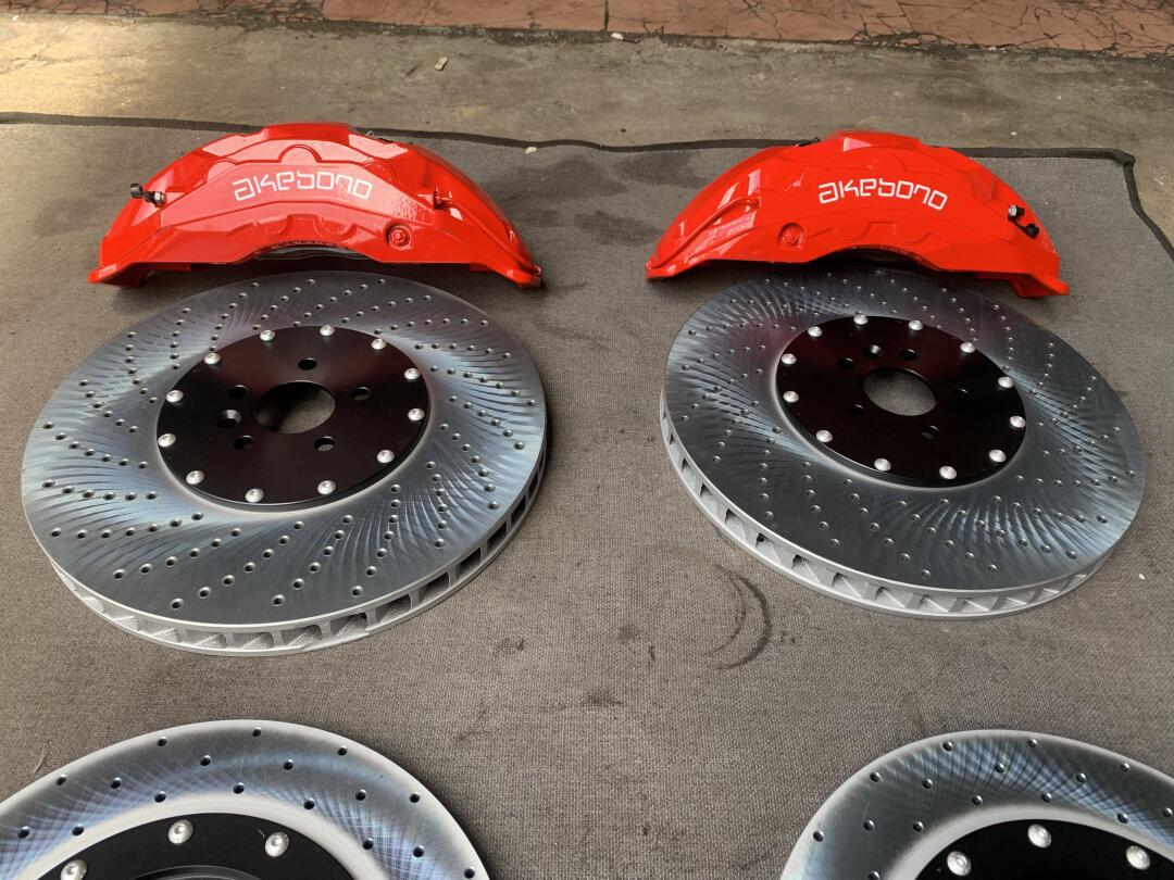 捷豹f- pace升级阿基波罗10活塞卡钳