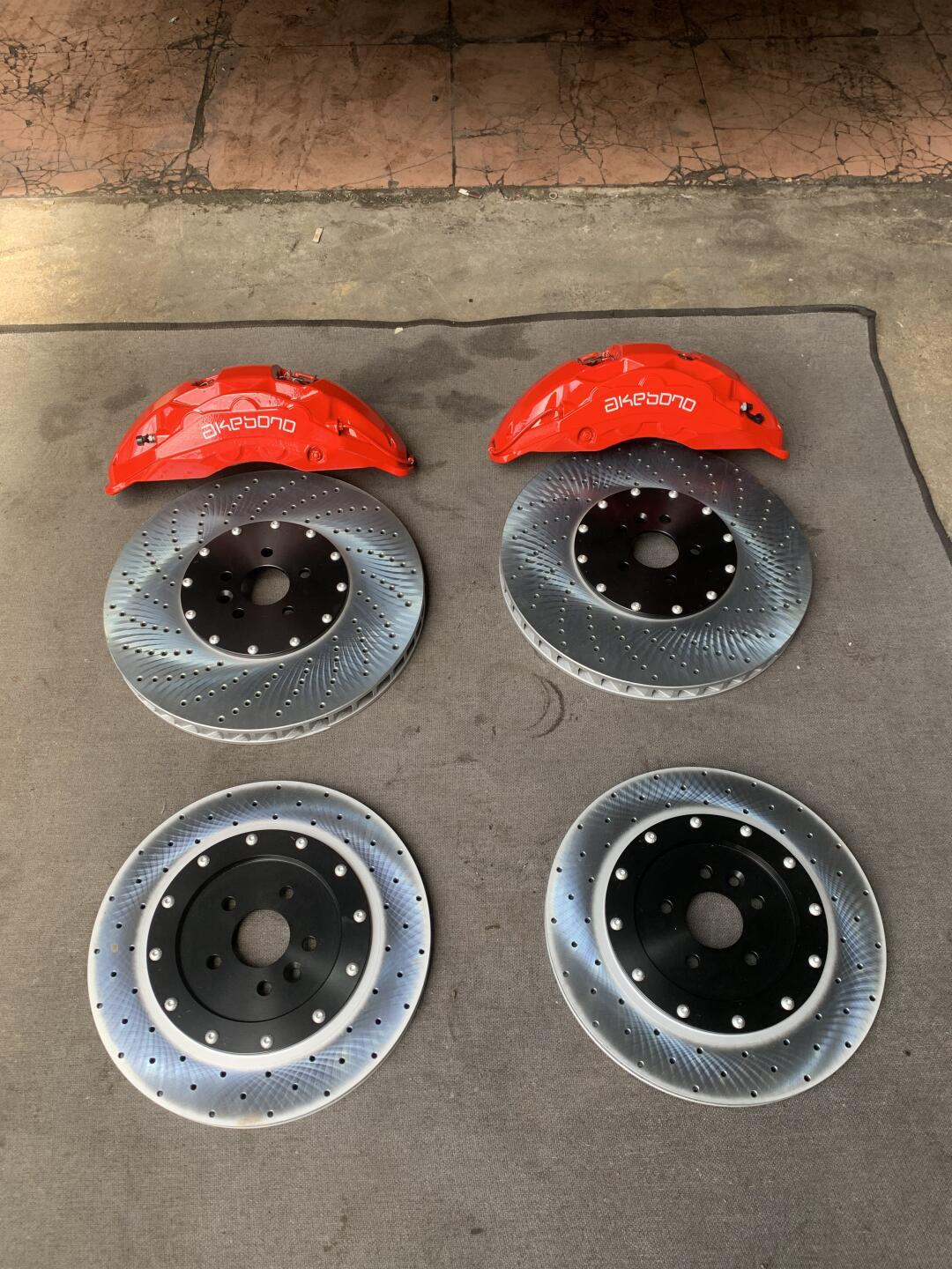 捷豹f- pace升级阿基波罗10活塞卡钳