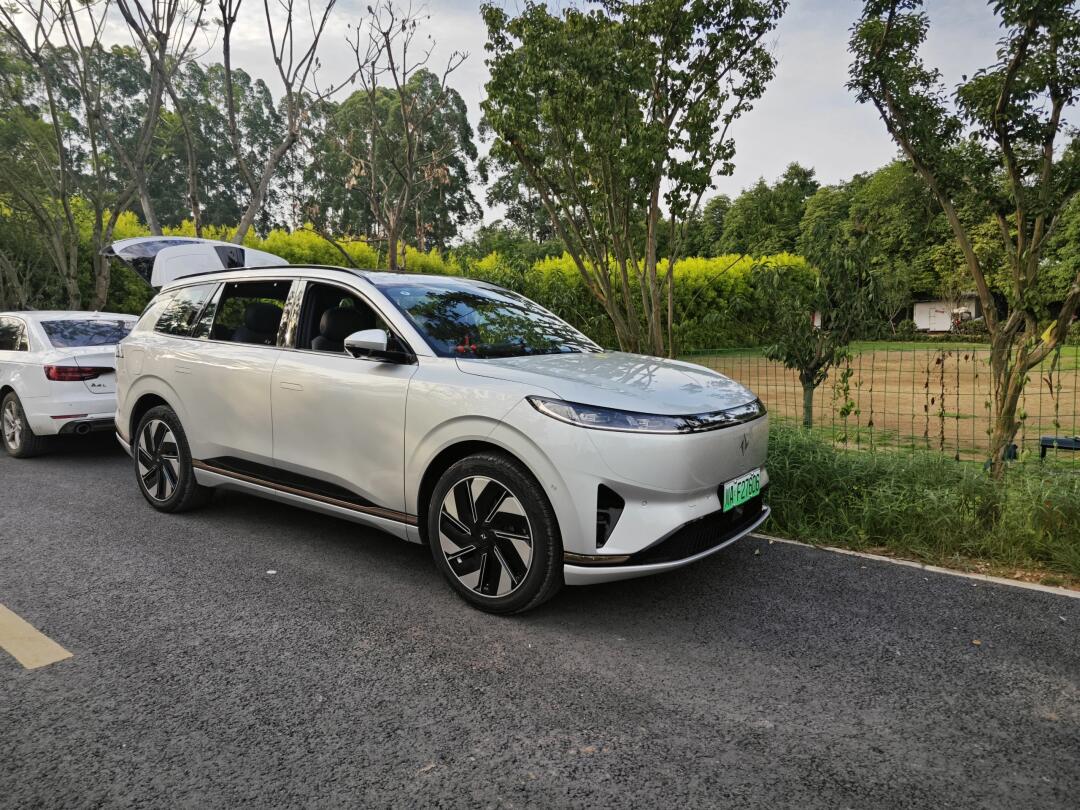 东风奕派008提车1500公里用车体验