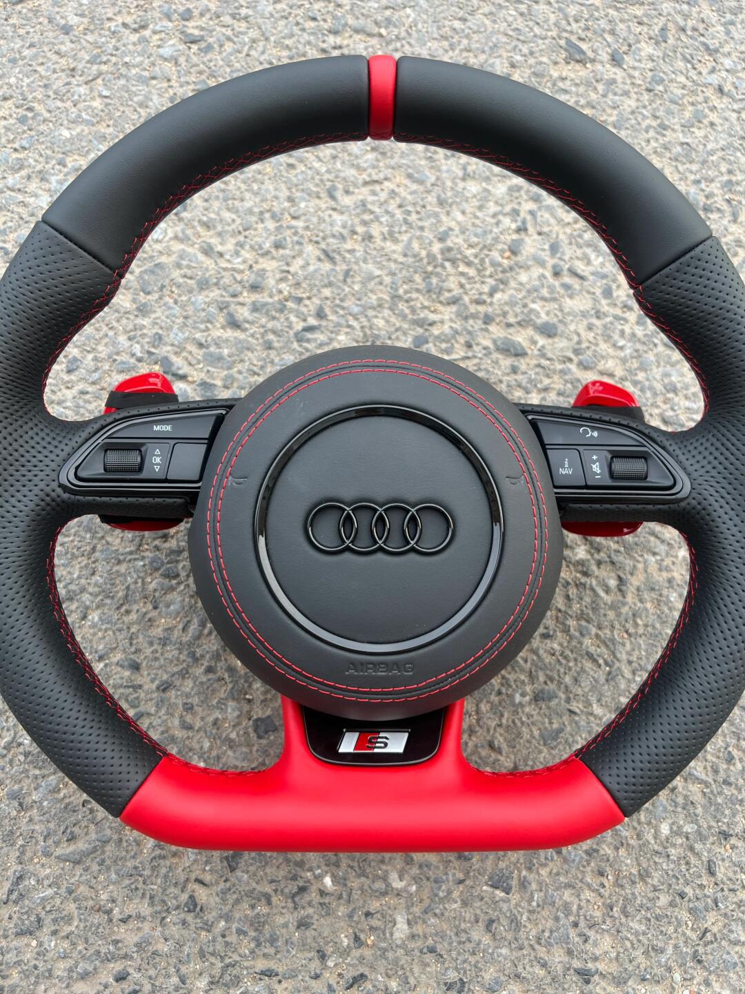 适用奥迪a4l,a5,a6l,q5,q7老款升级新款多功能真皮平底方向盘总成,支