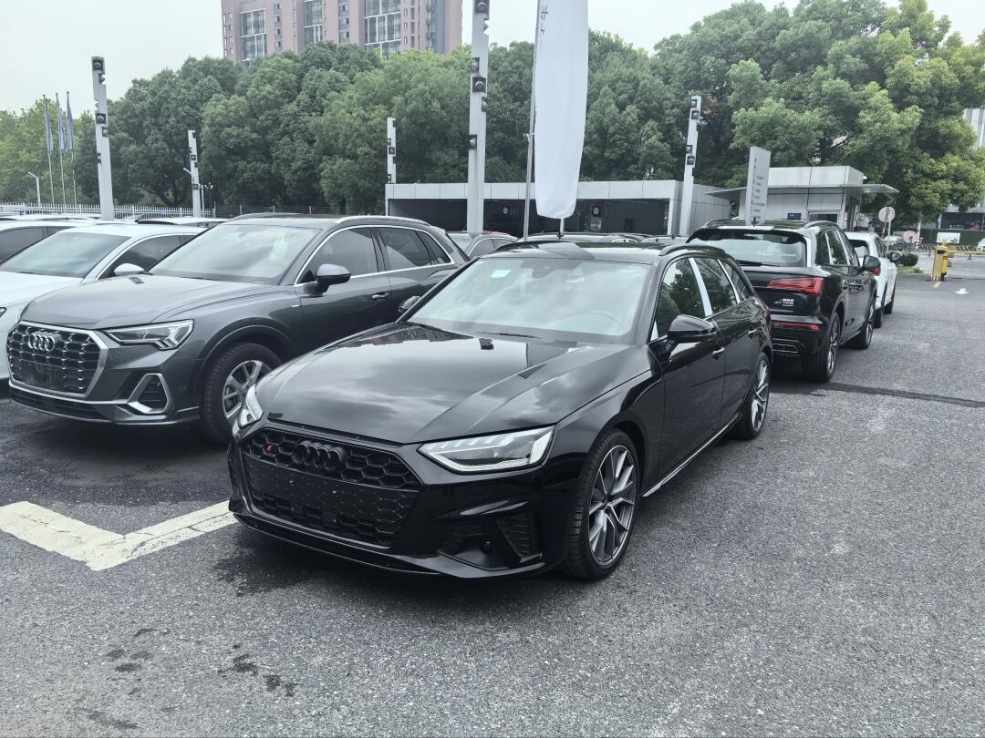 奥迪陆地小飞机7615