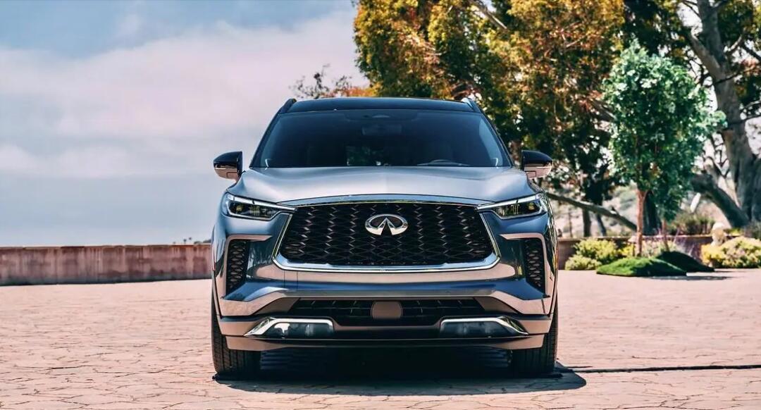 30万起"爸总"首选,买英菲尼迪qx60还是bba?