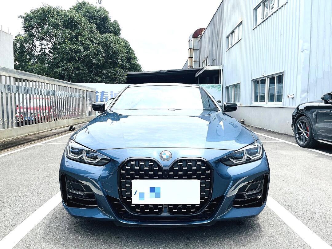 宝马 4系 (进口) 2022款 425i 双门轿跑车 2.0t m运动耀夜套装