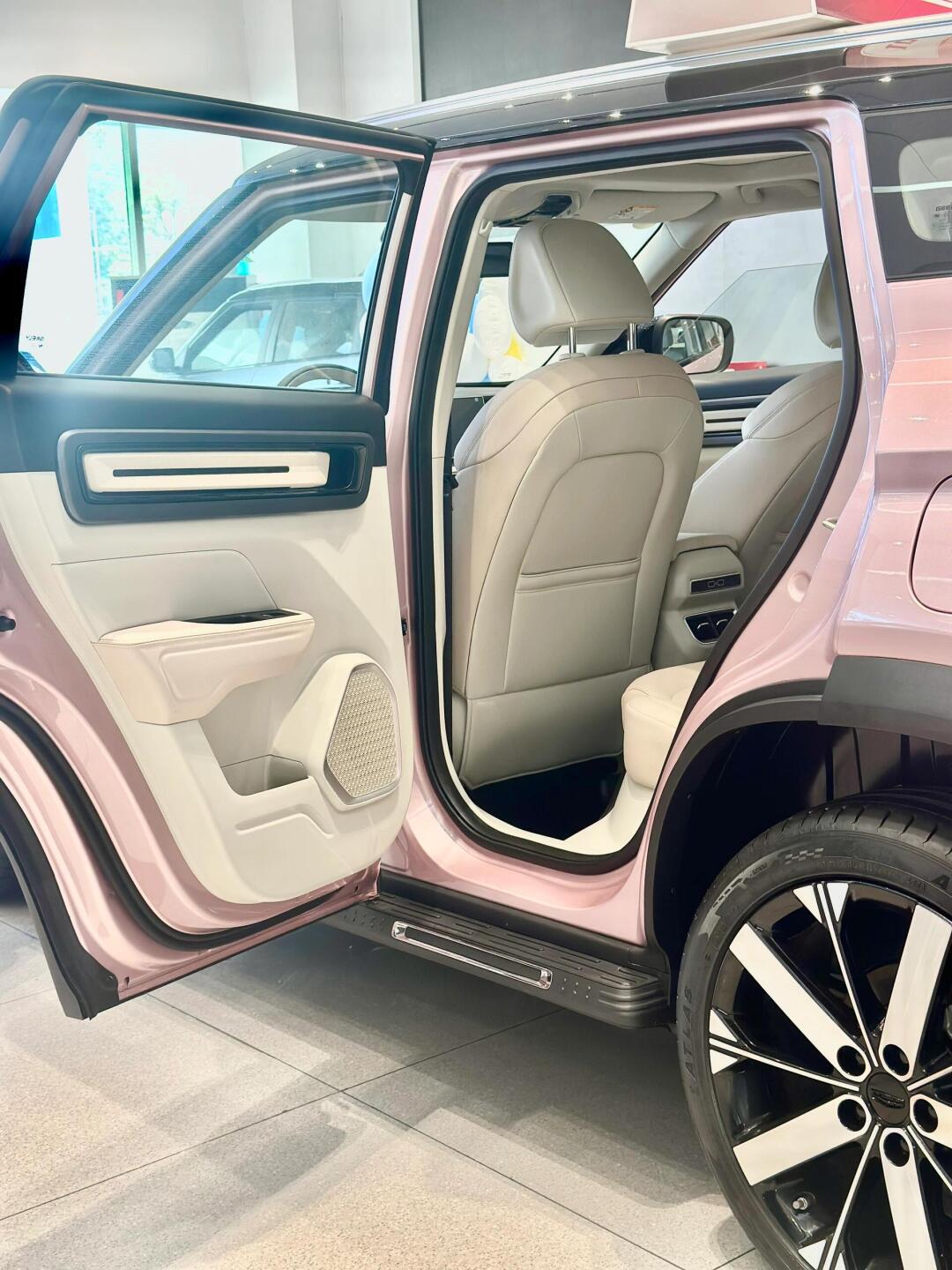 浅浅欣赏一下icon的两种内饰吧_吉利icon社区_易车社区