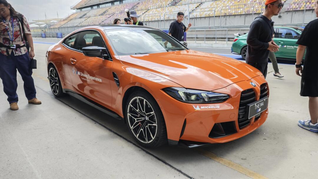 上赛首试新款宝马m4!