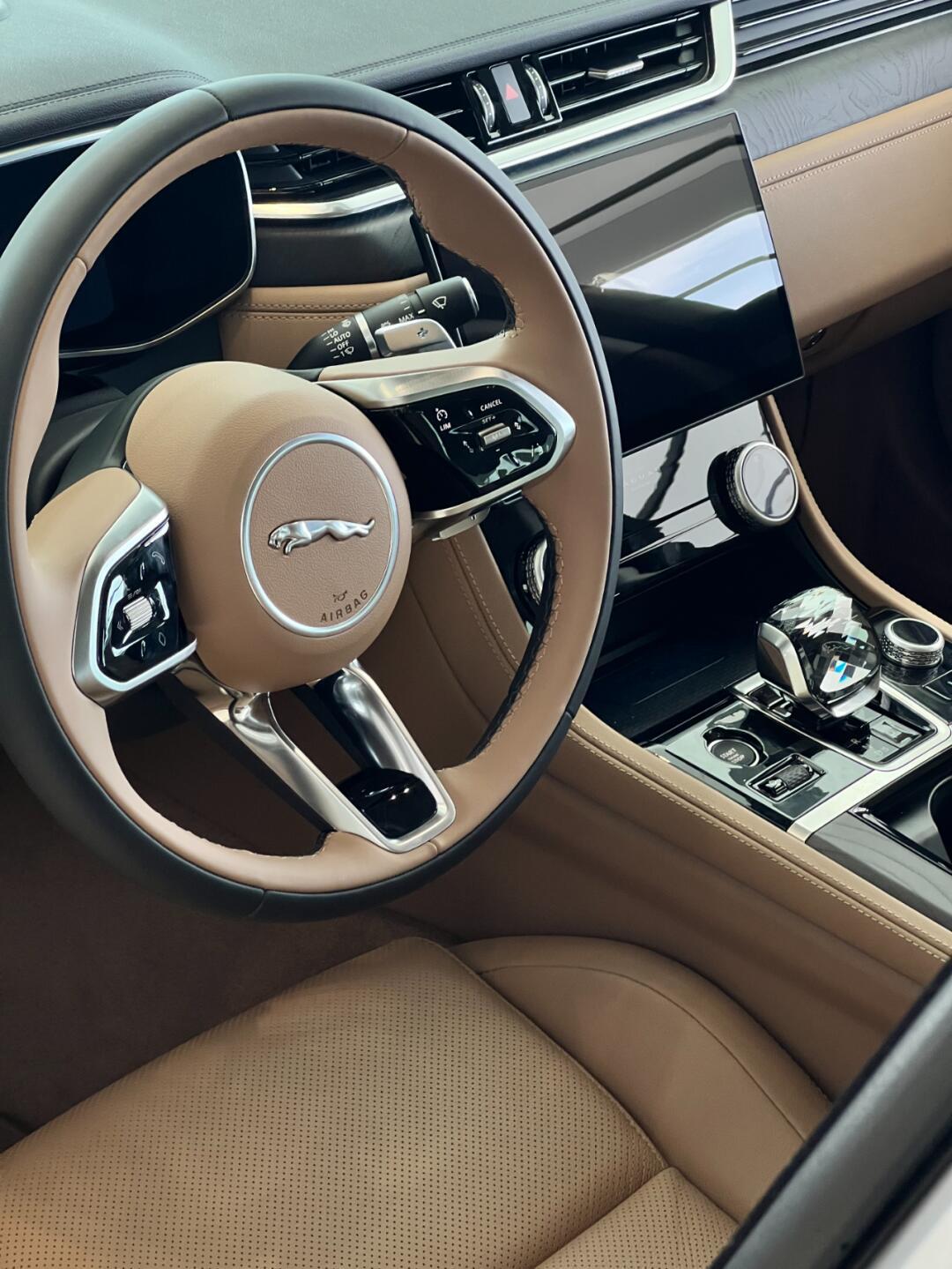 20多万的车 我敢说同级别没有对手!_捷豹xfl社区