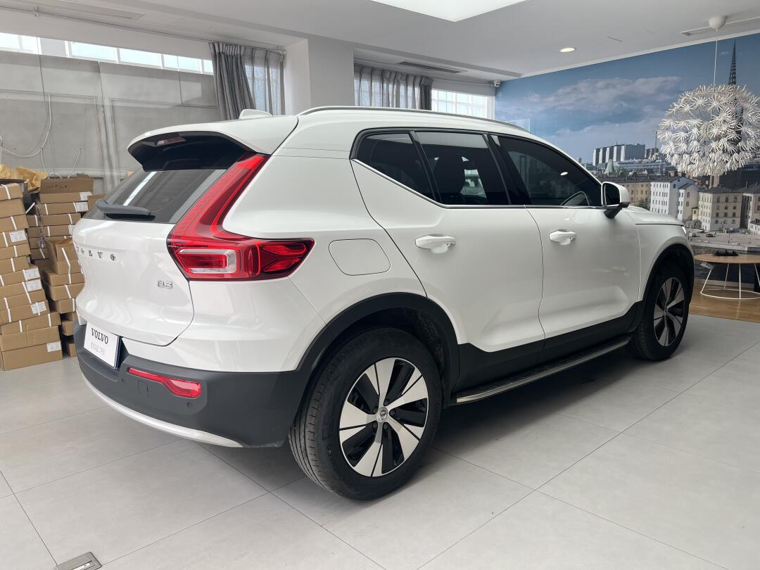 适合女生开的车安全性高的车子沃尔沃xc40