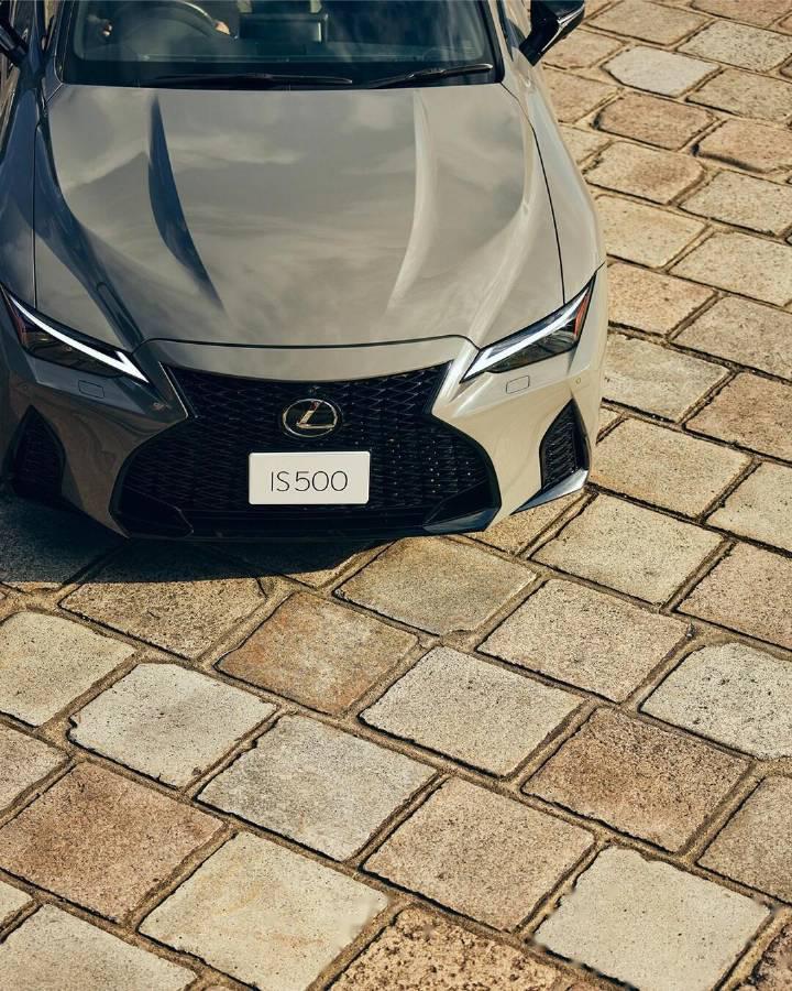 来一组雷克萨斯is 500
