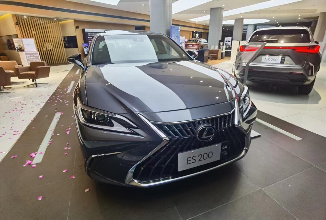 es200的价格23万你心动了吗_雷克萨斯es社区_易车社区
