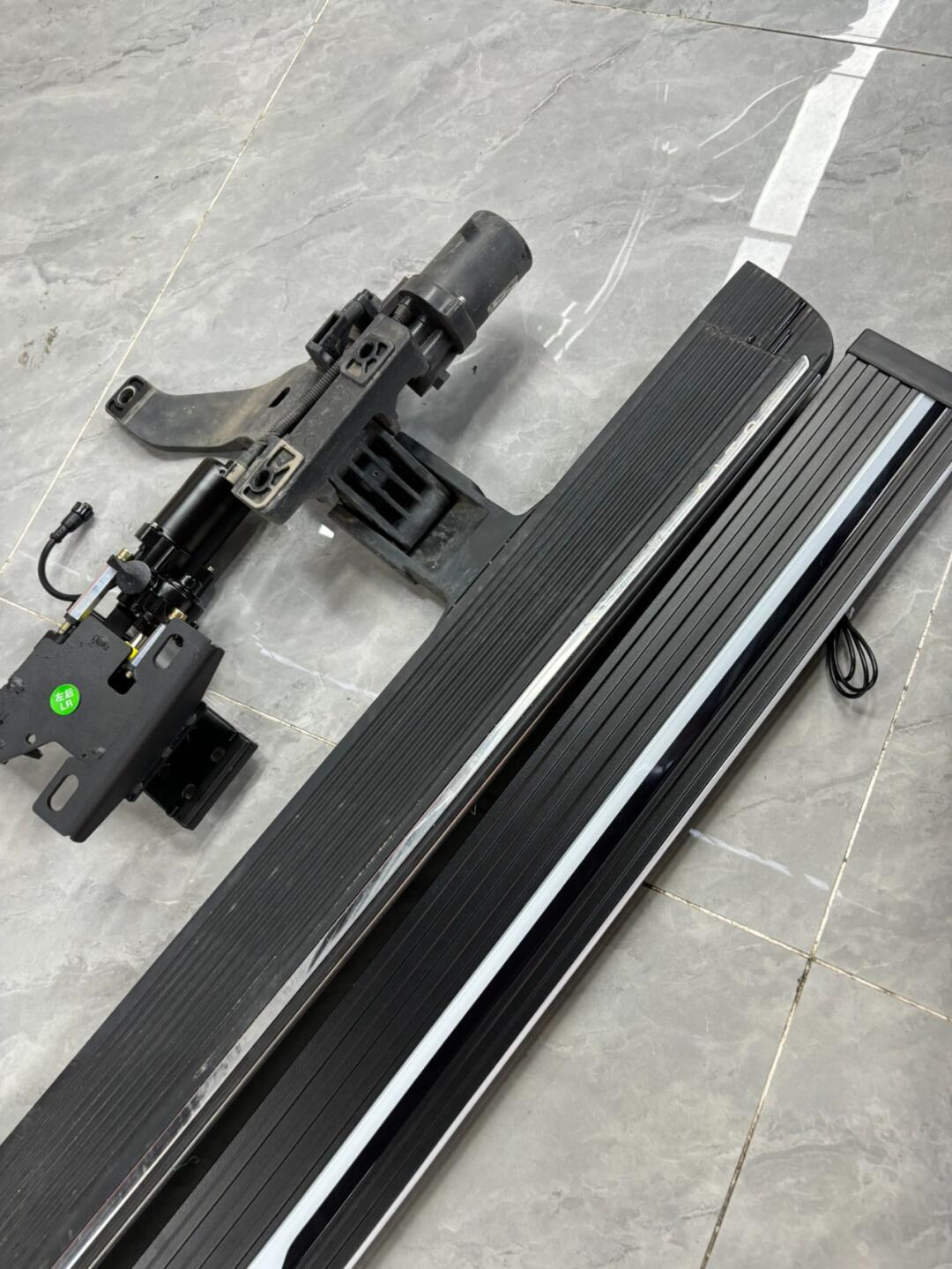 问界m7拆掉原厂电动侧踏板_问界m7社区_易车社区