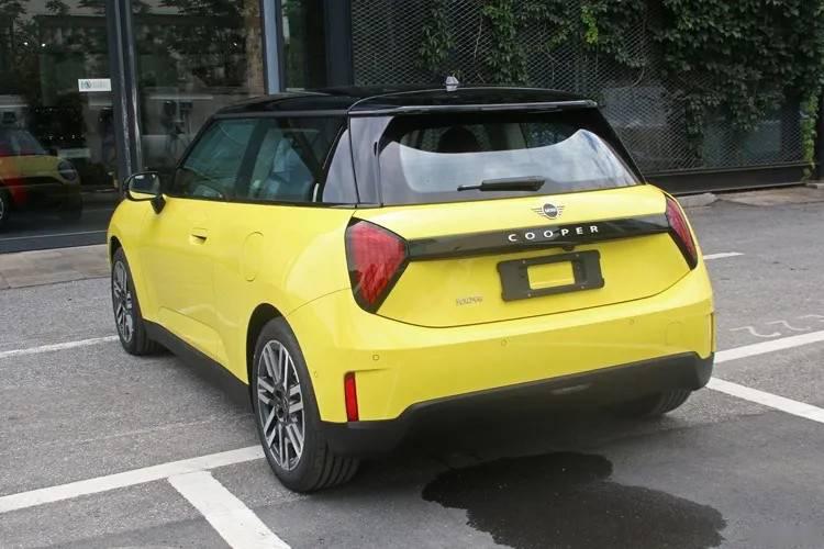 本次就带大家看看mini首款电动车