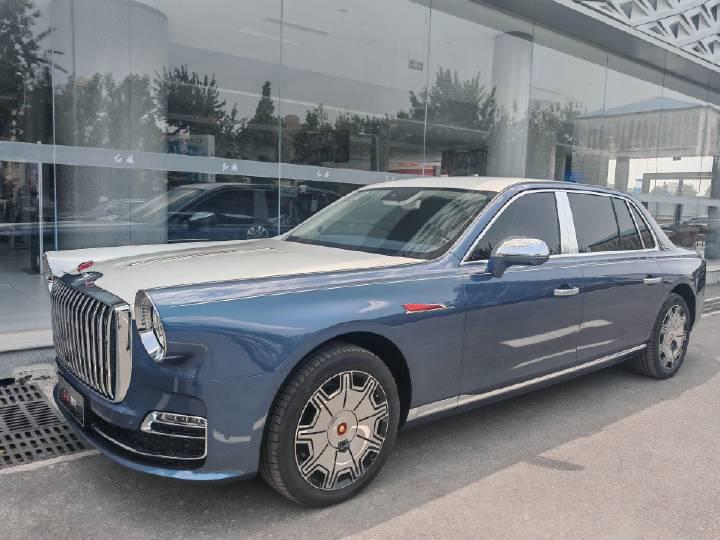 红旗国礼实车曝光 双色复古外观 可升降立标 红旗国礼即全新一代红旗